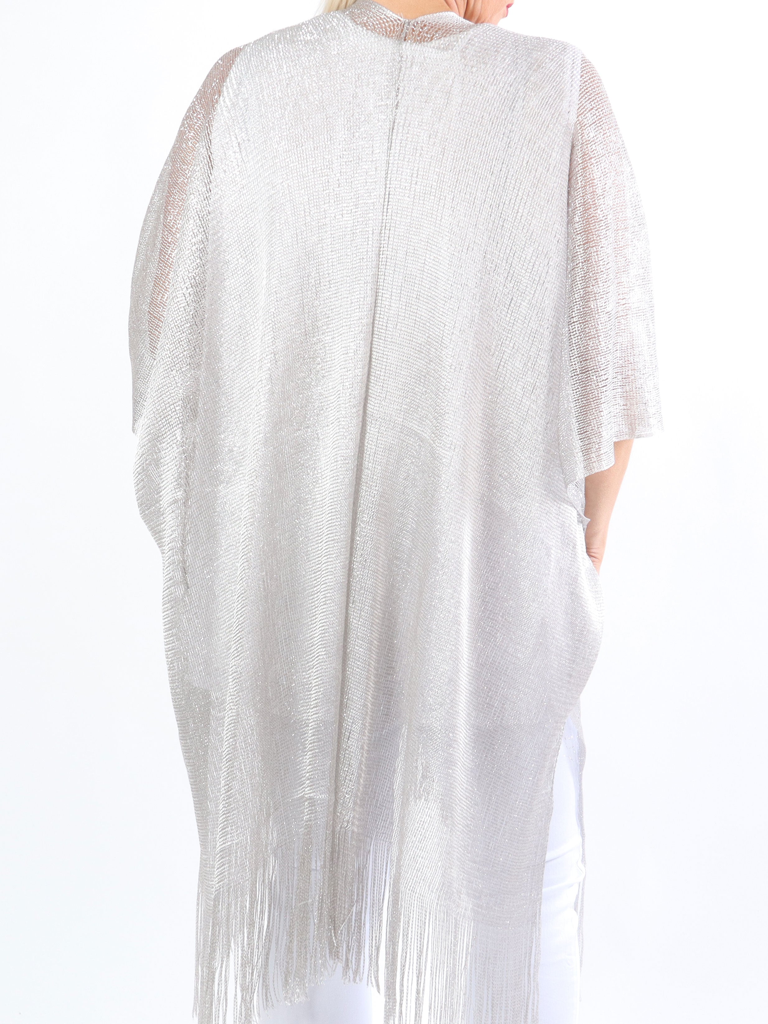 Betti - Plus size sjal med glittertrådar och fransar